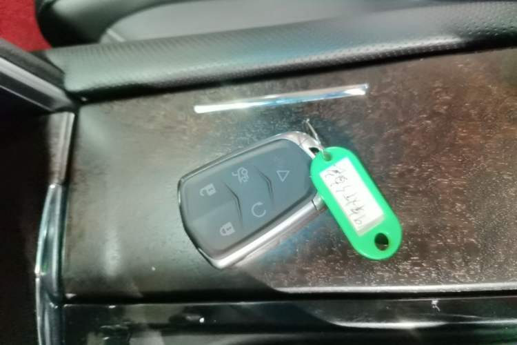 Used Cadillac XTS 2018 28T Elite Edition Vehicle Key