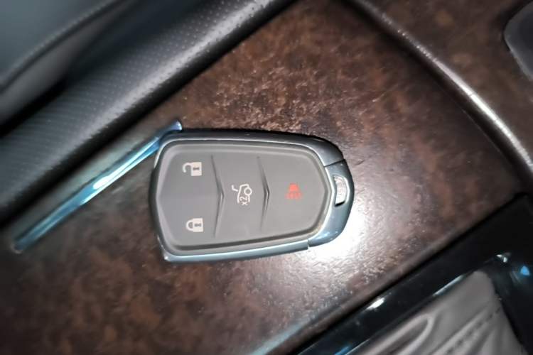 Used Cadillac XTS 2018 28T Tech Edition Vehicle Key