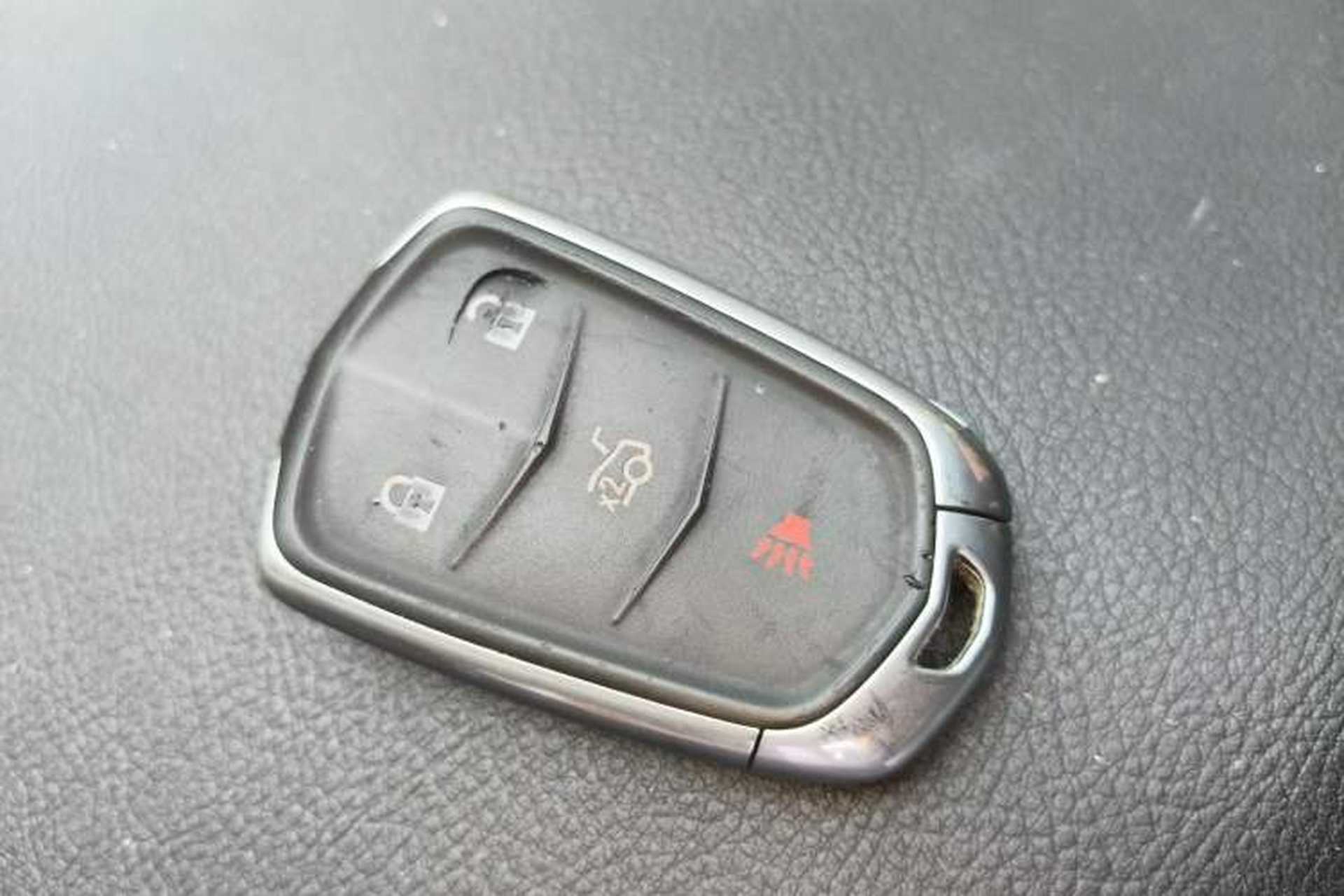 Used Cadillac XTS 2018 28T Tech Edition Vehicle Key