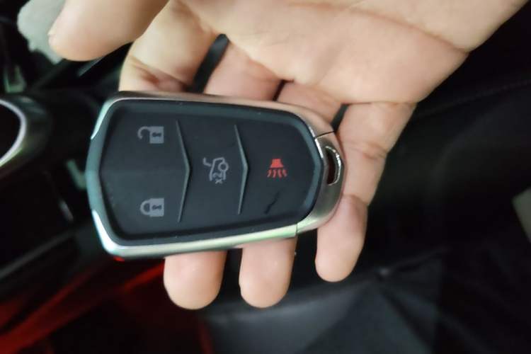 Used Cadillac XTS 2018 28T Tech Edition Vehicle Key