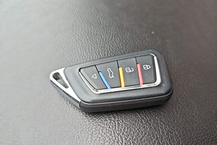 Used Cadillac XTS 2018 28T Tech Edition Vehicle Key