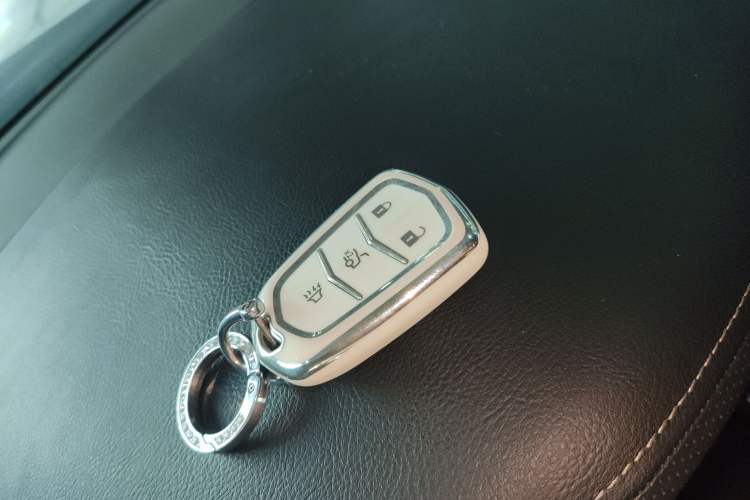 Used Cadillac XTS 2018 28T Tech Edition Vehicle Key