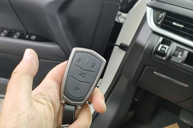 Used Cadillac XTS 2018 28T Tech Edition Vehicle Key