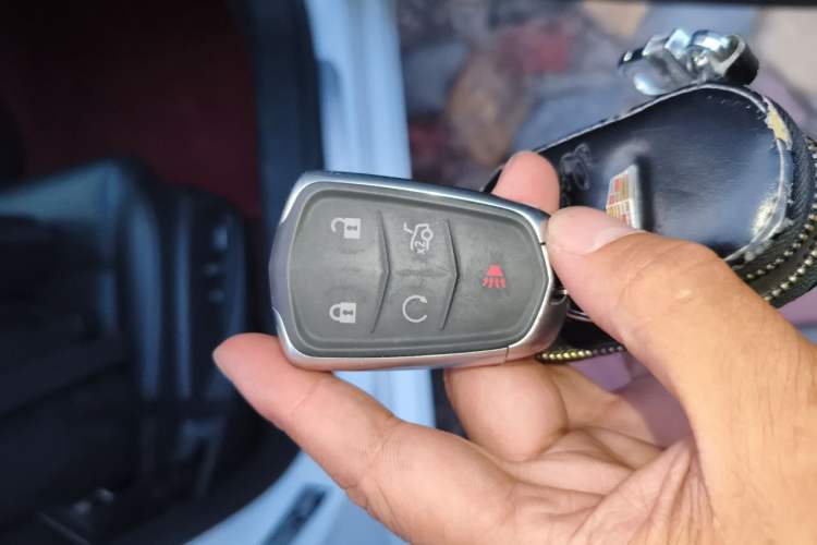 Used Cadillac XTS 2018 28T Elite Edition Vehicle Key
