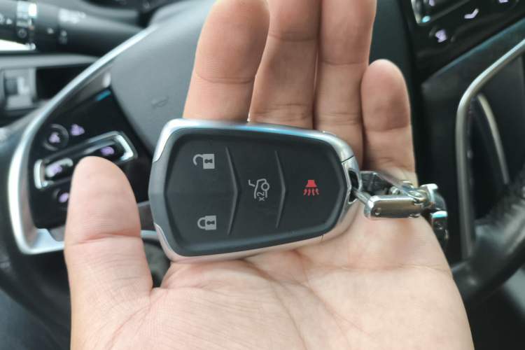 Used Cadillac XTS 2018 28T Tech Edition Vehicle Key