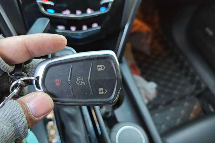 Used Cadillac XTS 2018 28T Tech Edition Vehicle Key
