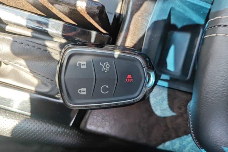 Used Cadillac XTS 2018 28T Elite Edition Vehicle Key