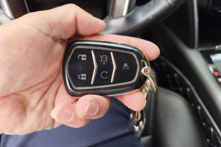 Used Cadillac XTS 2018 28T Tech Edition Vehicle Key