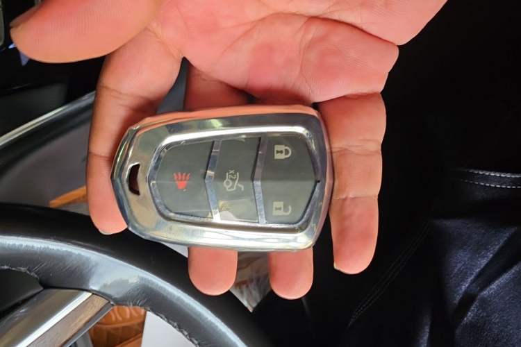 Used Cadillac XTS 2018 28T Tech Edition Vehicle Key