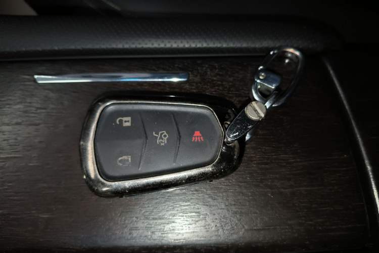 Used Cadillac XTS 2018 28T Tech Edition Vehicle Key