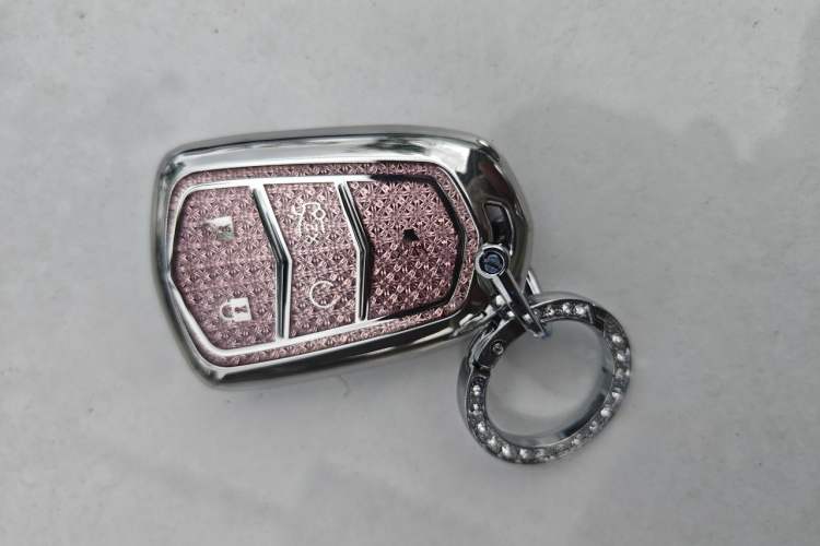 Used Cadillac XTS 2018 28T Elite Edition Vehicle Key