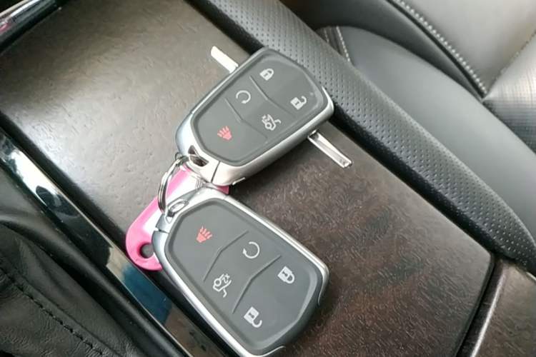 Used Cadillac XTS 2018 28T Elite Edition Vehicle Key