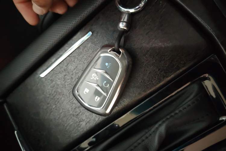 Used Cadillac XTS 2018 28T Elite Edition Vehicle Key