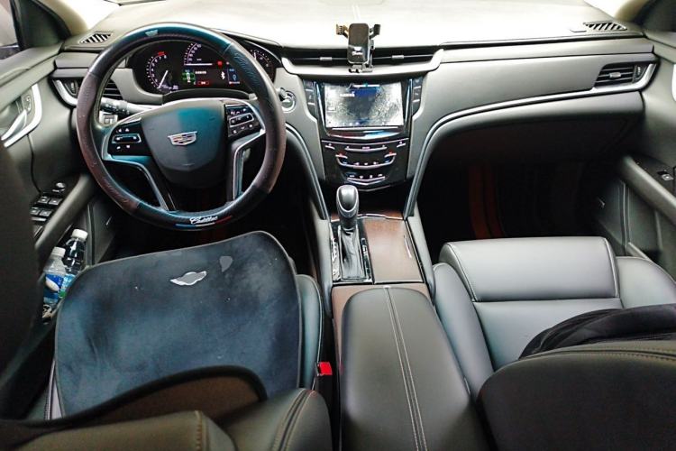 Used Cadillac XTS 2018 28T Tech Edition Center Console