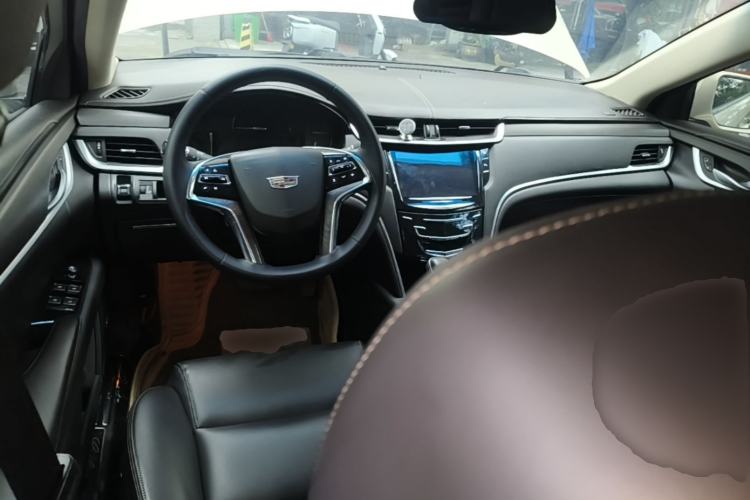 Used Cadillac XTS 2018 28T Tech Edition Center Console