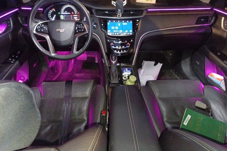 Used Cadillac XTS 2018 28T Elite Edition Center Console
