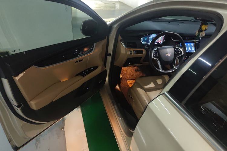 Used Cadillac XTS 2018 28T Luxury Edition Driver Seat