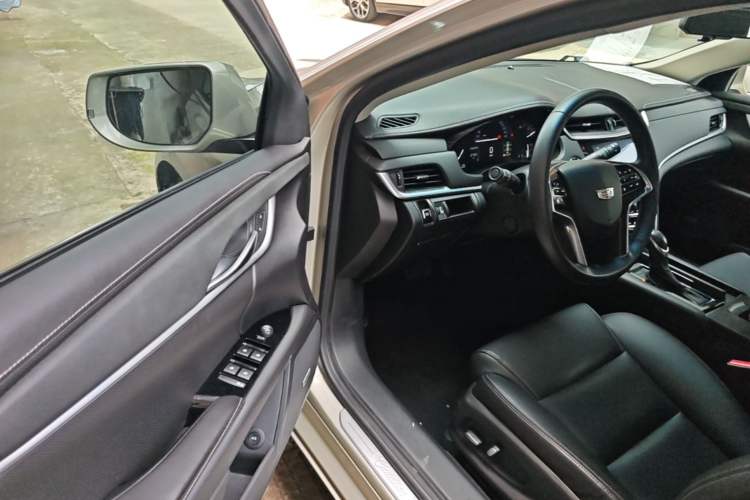 Used Cadillac XTS 2018 28T Tech Edition Driver Seat