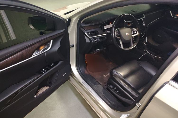 Used Cadillac XTS 2018 28T Elite Edition Driver Seat