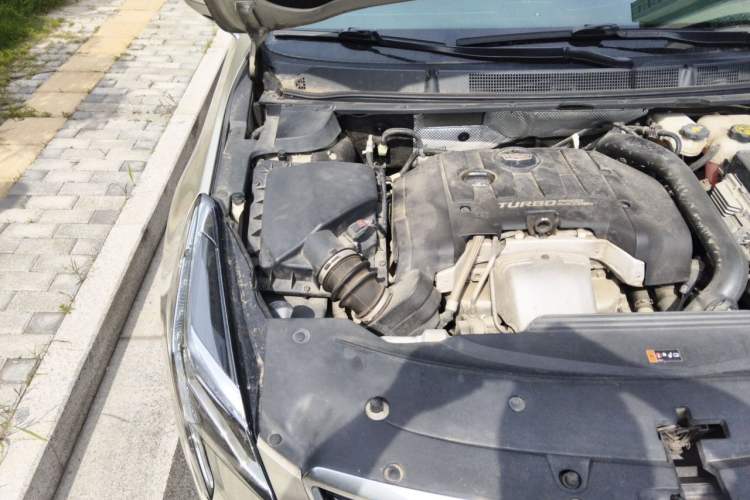 Used Cadillac XTS 2018 28T Tech Edition Engine Bay Right