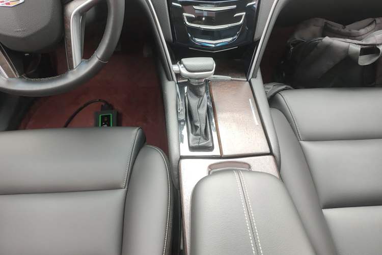 Used Cadillac XTS 2018 28T Tech Edition Gear Lever