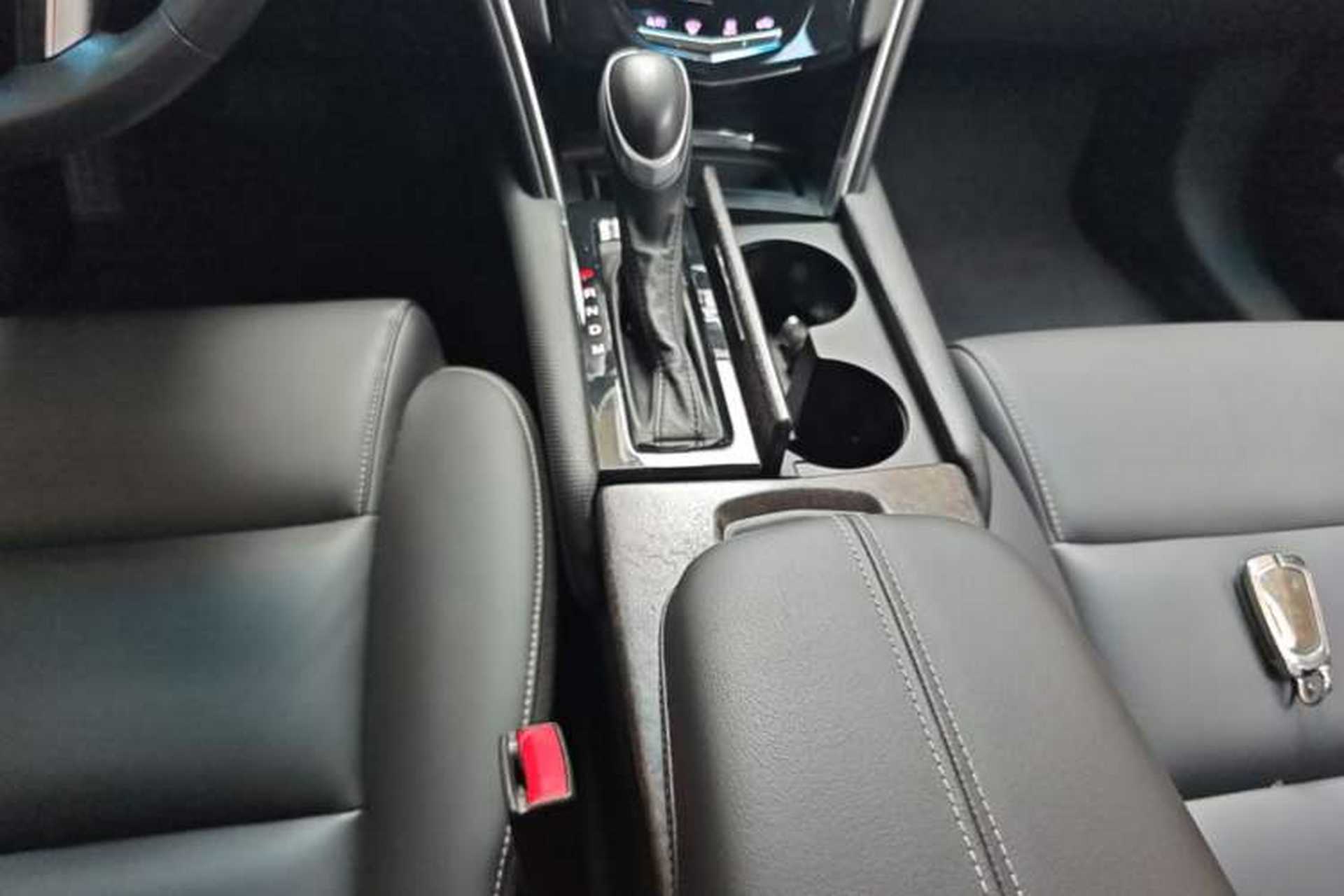 Used Cadillac XTS 2018 28T Tech Edition Gear Lever