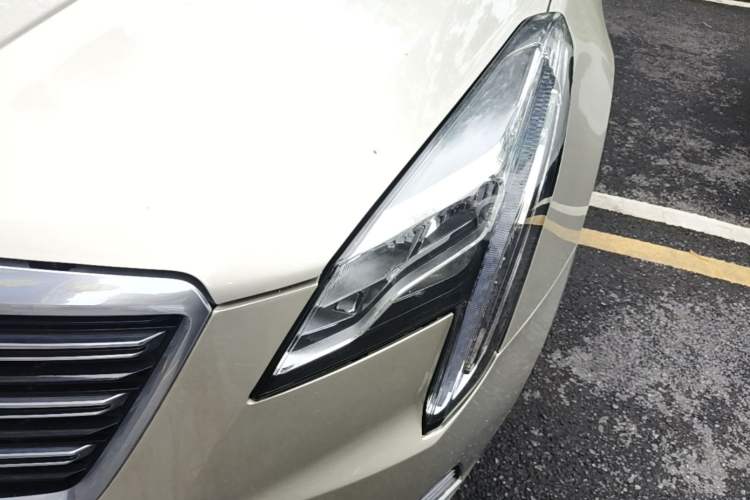 Used Cadillac XTS 2018 28T Tech Edition Left Front Headlight