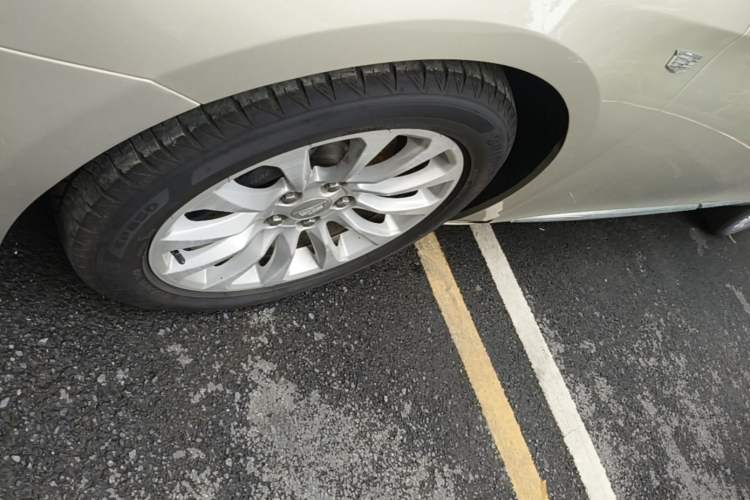 Used Cadillac XTS 2018 28T Tech Edition Left Front Wheel Hub