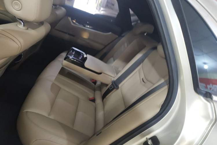 Used Cadillac XTS 2018 28T Luxury Edition Left Rear Seat