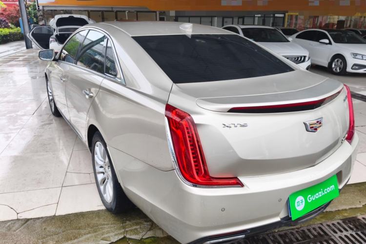 Used Cadillac XTS 2018 28T Tech Edition Rear Left 45 Deg