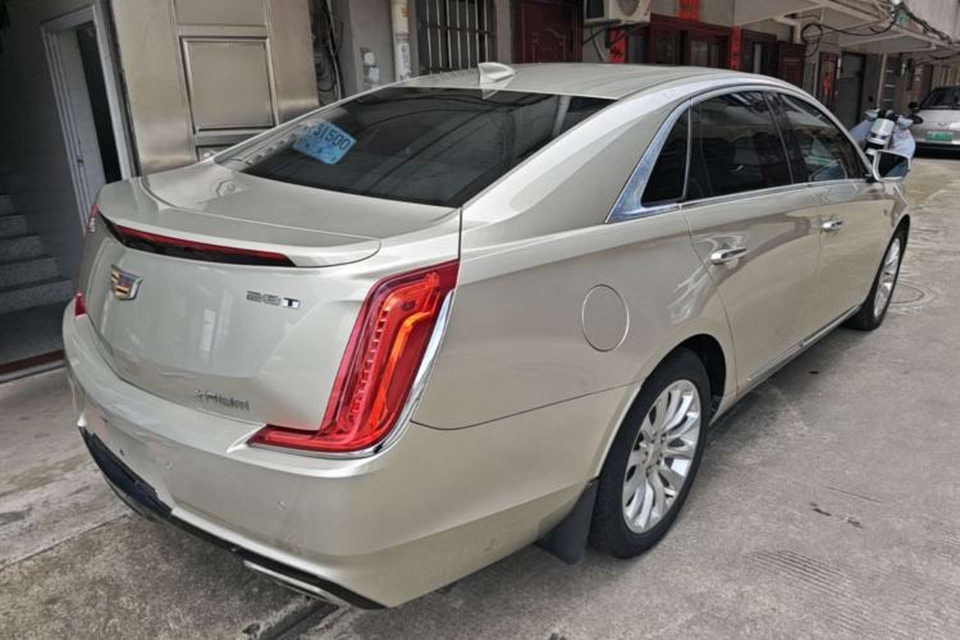 Used Cadillac XTS 2018 28T Tech Edition Rear Right 45 Deg