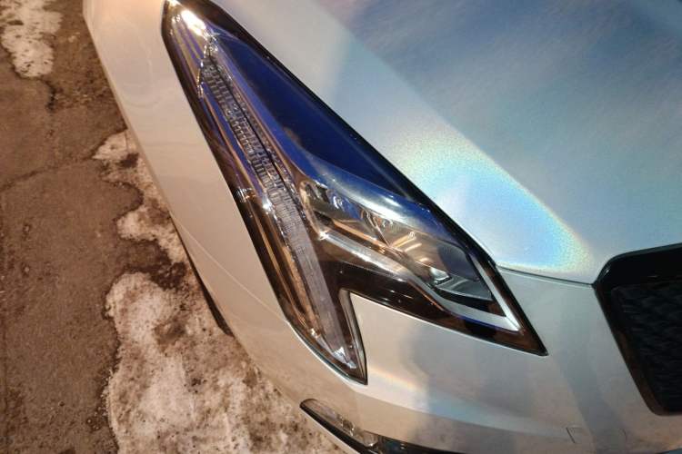 Used Cadillac XTS 2018 28T Elite Edition Right Front Headlight