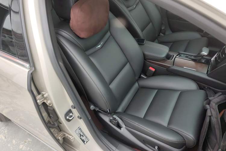 Used Cadillac XTS 2018 28T Tech Edition Right Front Seat