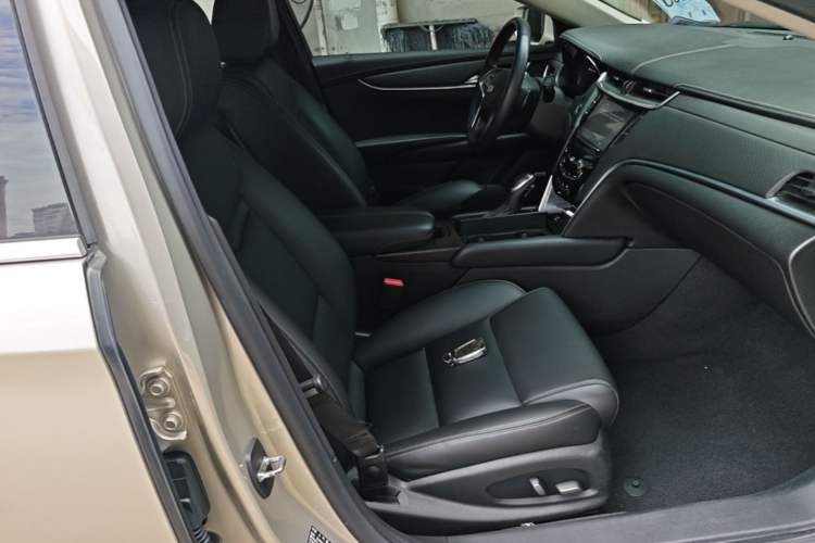 Used Cadillac XTS 2018 28T Tech Edition Right Front Seat