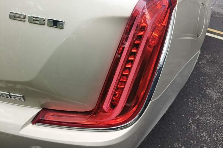 Used Cadillac XTS 2018 28T Tech Edition Right Rear Taillight