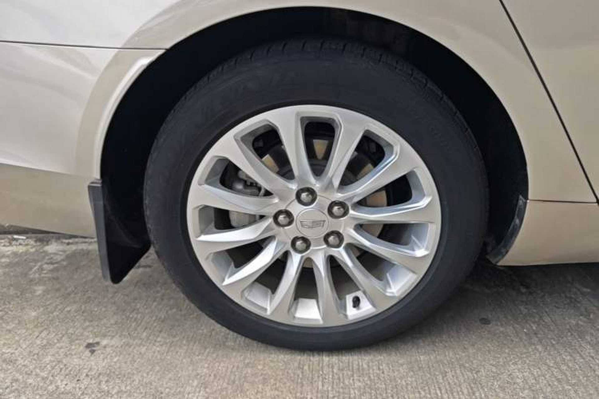 Used Cadillac XTS 2018 28T Tech Edition Right Rear Wheel Hub