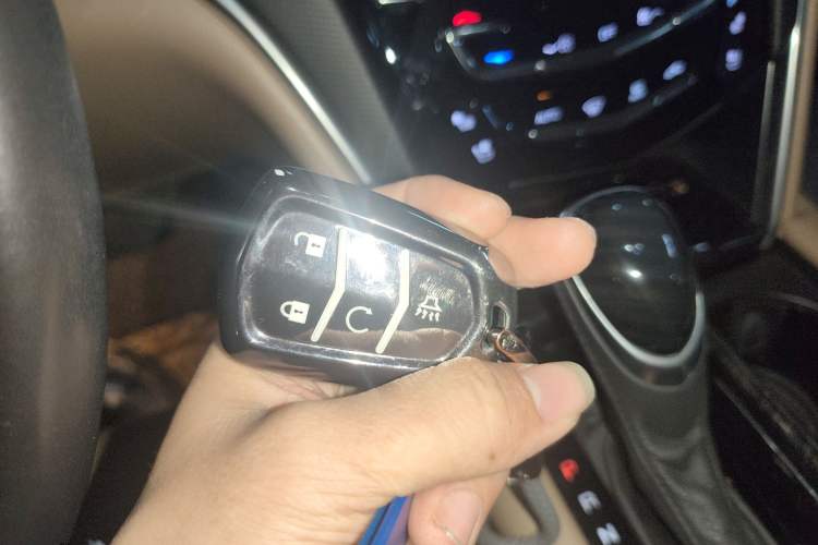 Used Cadillac XTS 2018 28T Luxury Edition Vehicle Key