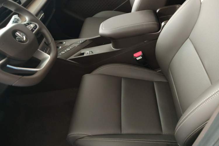 Used Cao 60 2023 60 Left Front Seat