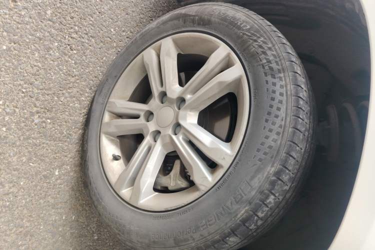 Used Cao 60 2024 - Travel Edition Right Front Wheel Hub