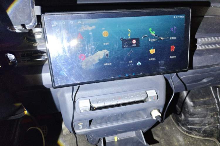 Used CAVAN Le Fu 2025 Yue Xing Version Fu Edition with Clear Windows Aiyike 40.18 kWh Audio And AC Panel