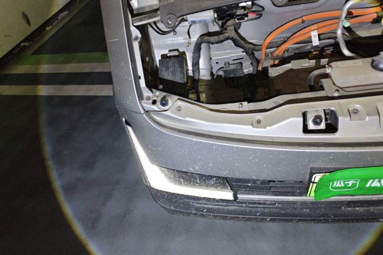 Used CAVAN Le Fu 2025 Yue Xing Version Fu Edition with Clear Windows Aiyike 40.18 kWh Engine Bay Right