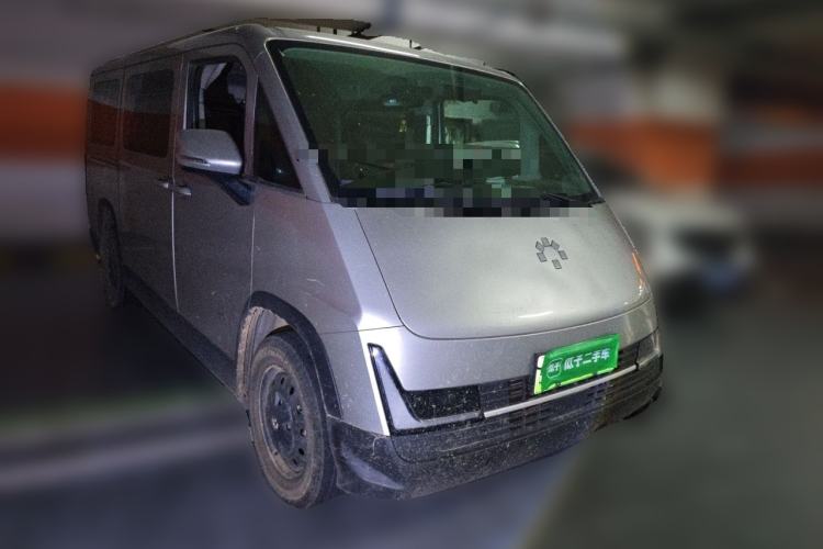 Used CAVAN Le Fu 2025 Yue Xing Version Fu Edition with Clear Windows Aiyike 40.18 kWh Front Right 45 Deg