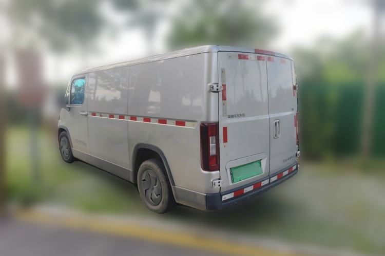 Used CAVAN Le Fu 2025 Rui Xing Edition Le Edition with Blackout Windows CATL 41.86 kWh Rear Left 45 Deg