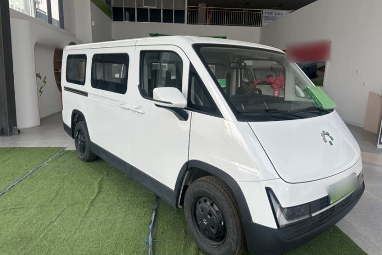 Used CAVAN Le Fu 2025 YueXing Edition Fu Version Open-Window Model Aiyike 50.23 kWh Exterior 3