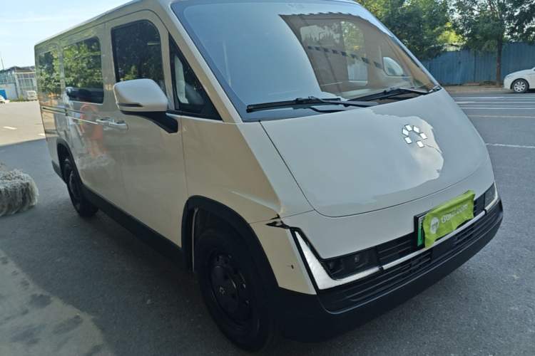 Used CAVAN Le Fu 2025 Comfort Edition Full-View Version Aiyike 50.23 kWh Front Right 45 Deg
