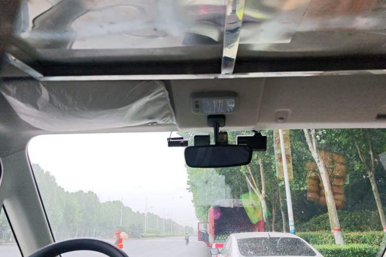 Used CAVAN Le Fu 2025 YueXing Edition Fu Version Open-Window Model Aiyike 50.23 kWh Headliner