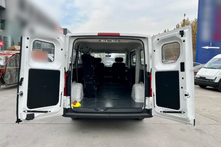 Used CAVAN Le Fu 2025 YueXing Edition Fu Version Open-Window Model Aiyike 50.23 kWh Interior 1