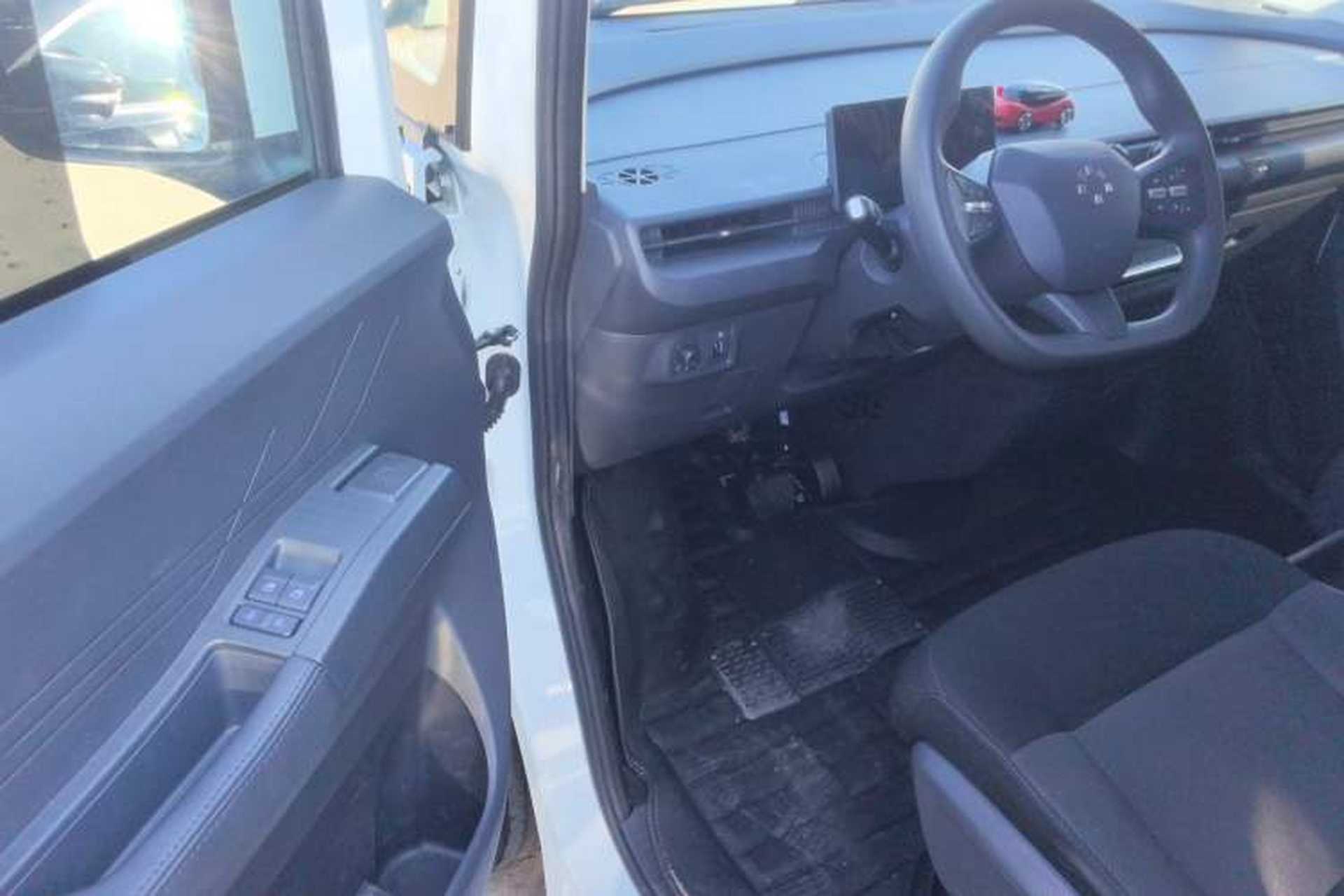Used CAVAN Le Fu 2025 Comfort Edition Full-View Version Aiyike 50.23 kWh Interior 2