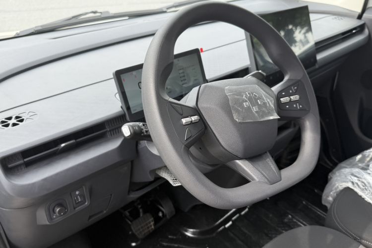 Used CAVAN Le Fu 2025 LeFu PLUS YueXing Edition+, Le Edition Blind Window, Aiyike 60.37 kWh Interior 2
