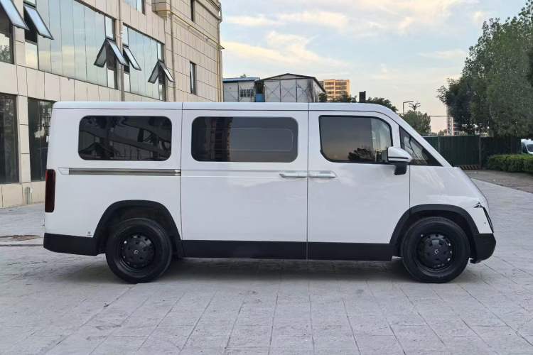 Used CAVAN Le Fu 2025 Comfort Edition Full-View Version Aiyike 50.23 kWh Interior 3